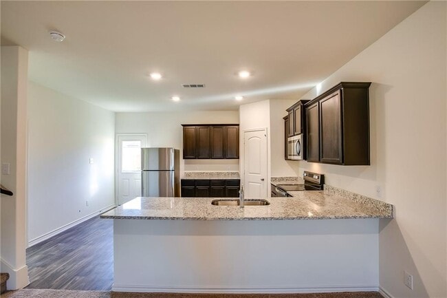 Building Photo - 19024 Quiet Range Dr