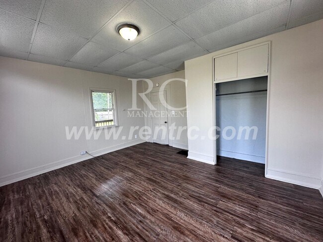 Building Photo - 511 Jackson-