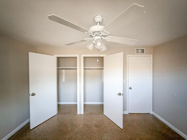 Building Photo - 3455 Hi St