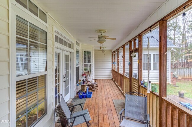Building Photo - 6240 Hilbert Ridge Dr