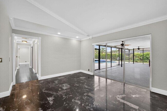 Building Photo - 1295 Longlea Terrace