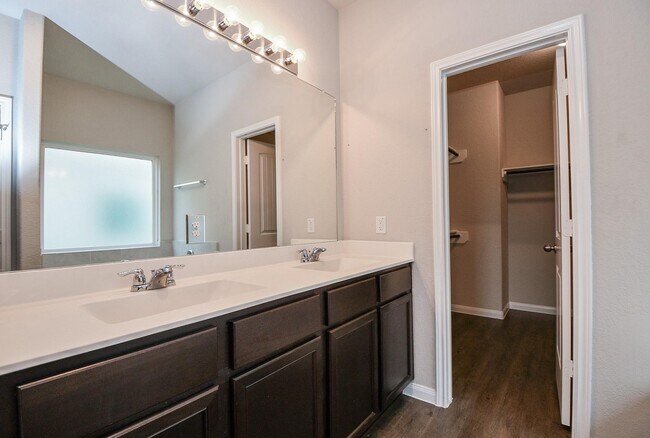 Building Photo - 24818 Signorelli Way