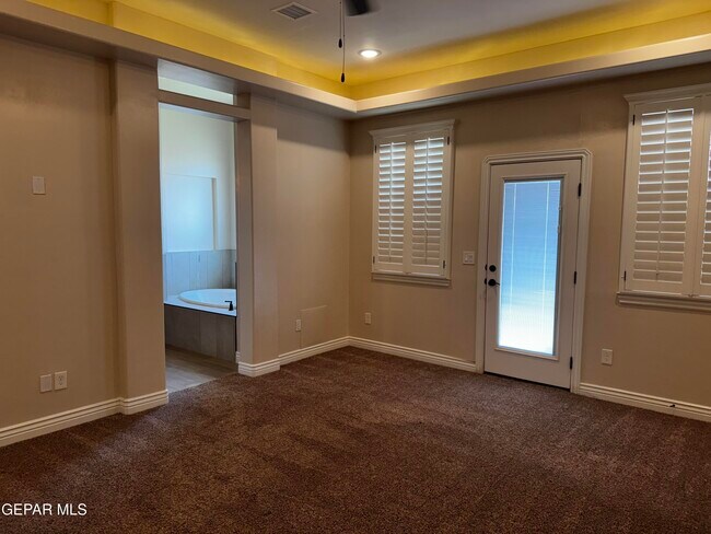 Building Photo - 12357 Desert Dove Ave