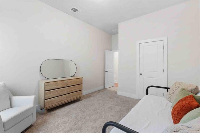 Building Photo - 185 Brooks Ranch Dr