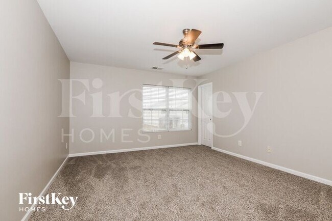 Building Photo - 1008 Rural Farm Rd