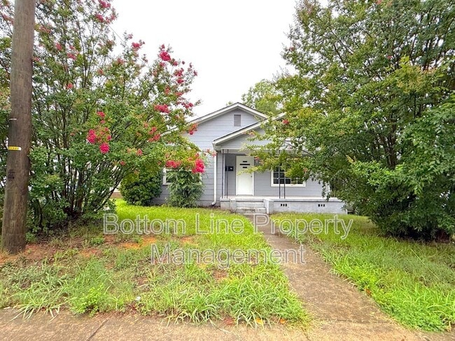Building Photo - 1429 W Horah St