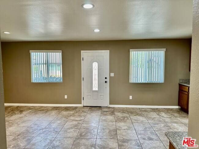 Primary Photo - 13787 De Garmo Ave