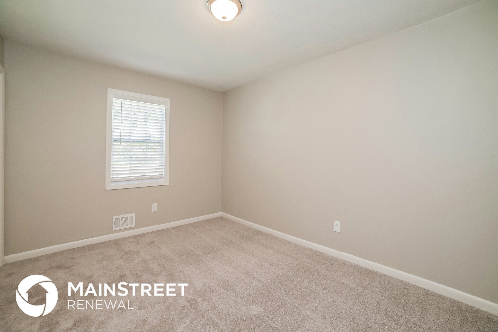 Building Photo - 8339 Reinosa Way