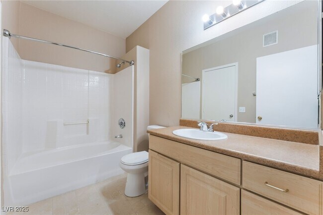 Building Photo - 8250 N Grand Canyon Dr
