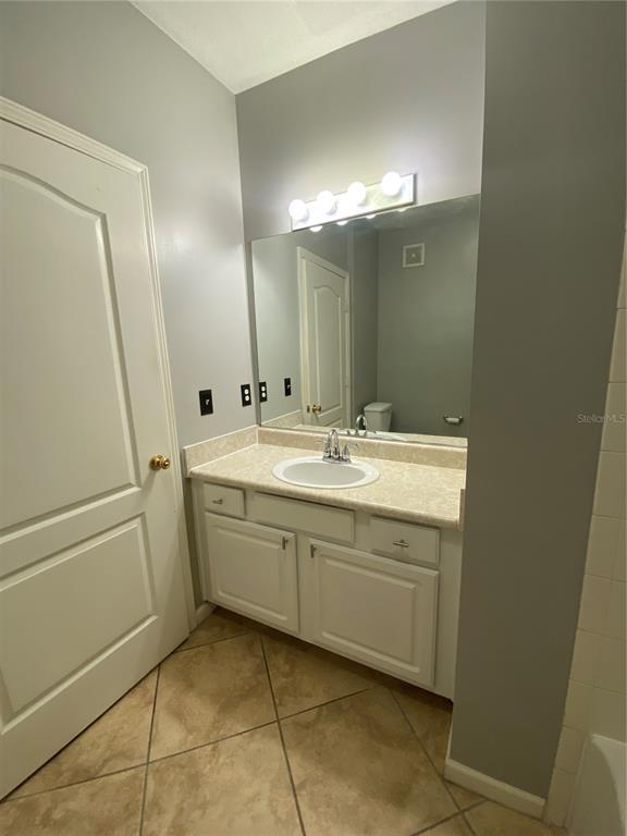 Building Photo - 10504 Villa View Cir