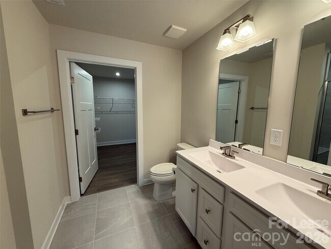 Building Photo - 158 Jameson Pk Dr