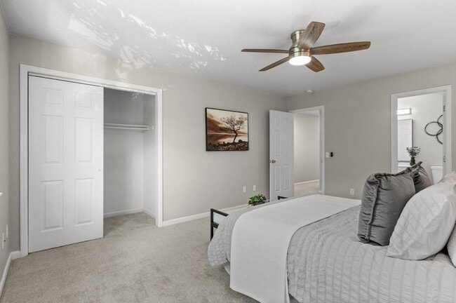 Building Photo - Contemporary Comfort Meets Convenience in ...