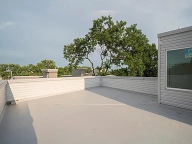 Building Photo - 2225 N 8th St