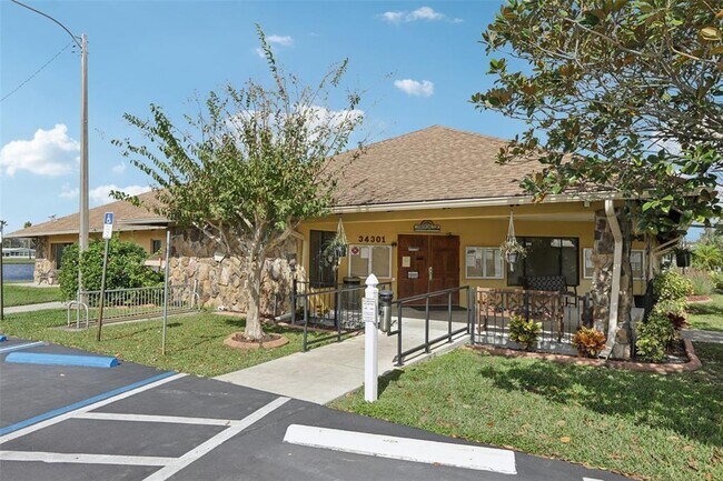 Building Photo - 3121 Briar St