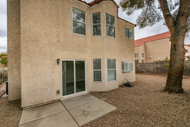 Building Photo - 1738 Toltec Cir