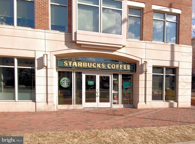 Building Photo - 612 Bashford Ln