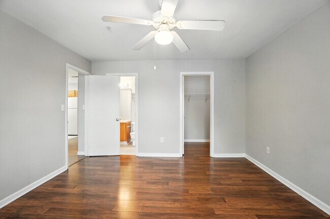 Building Photo - Minutes from UNCC Campus