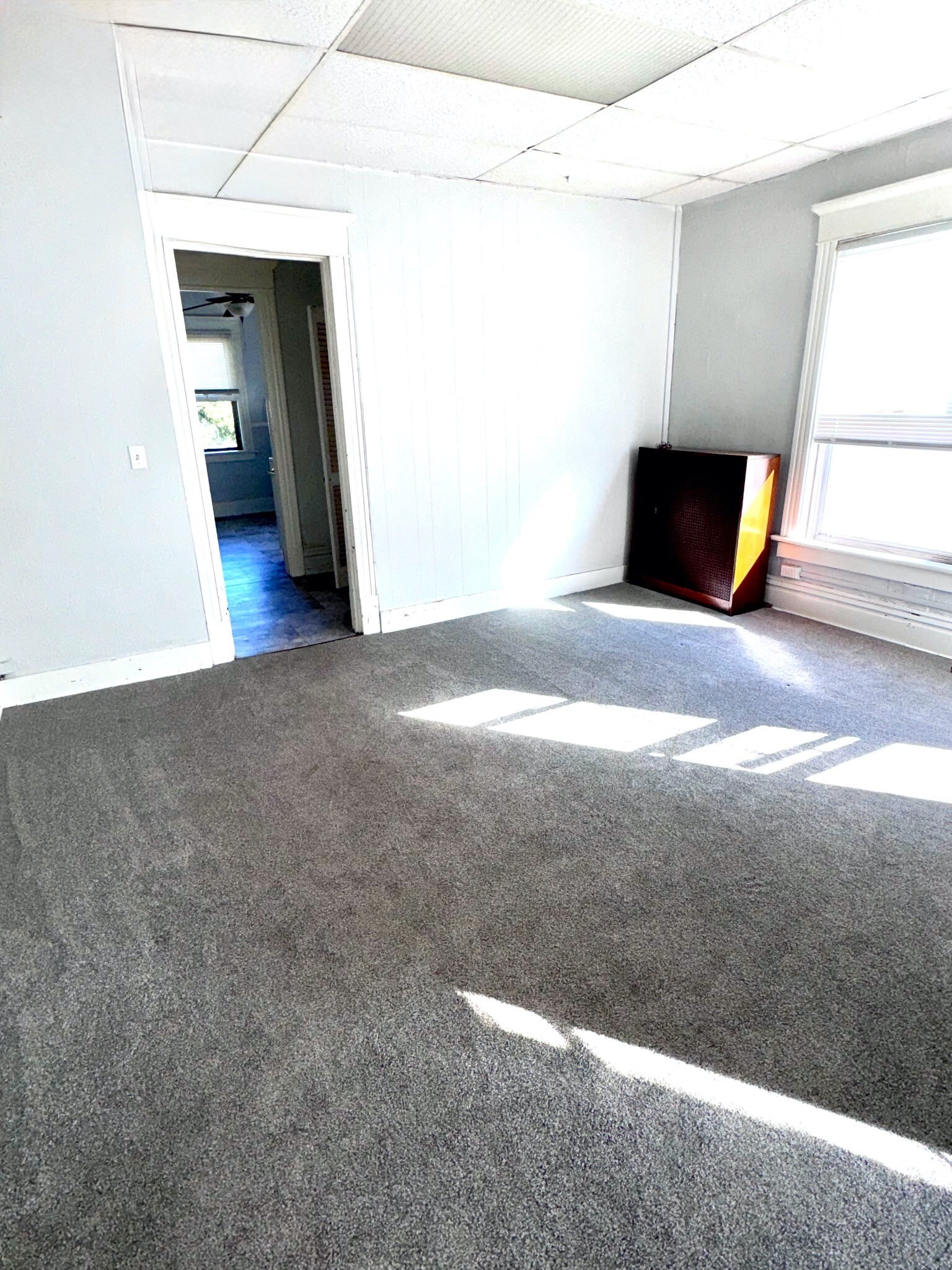 Office space adjacent to Master bedroom and bathroom. - 1118 W 8th St