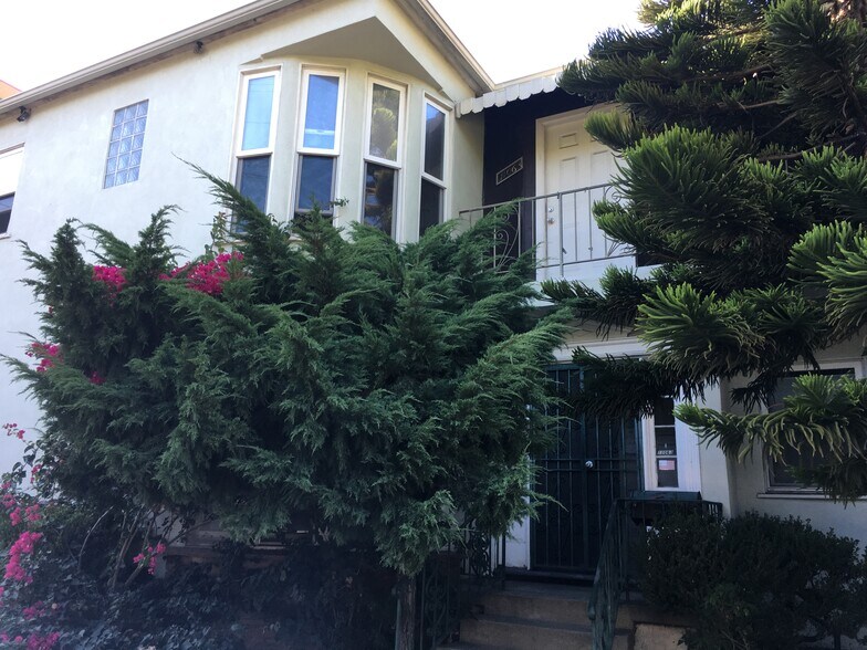 Building Photo - 11061 Ohio Ave