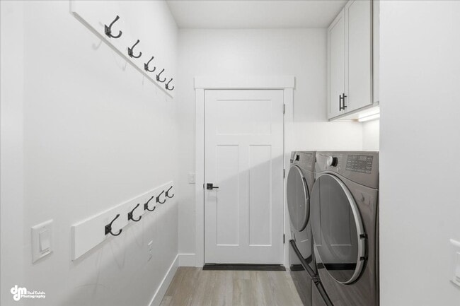 Building Photo - Fully ADA Accessible Home!