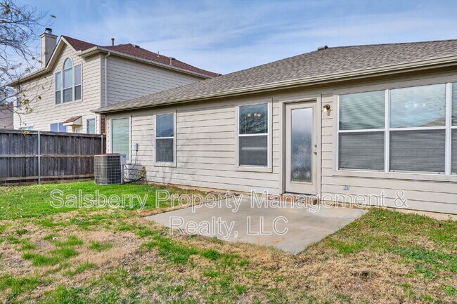 Building Photo - 2545 Prospect Hill Dr