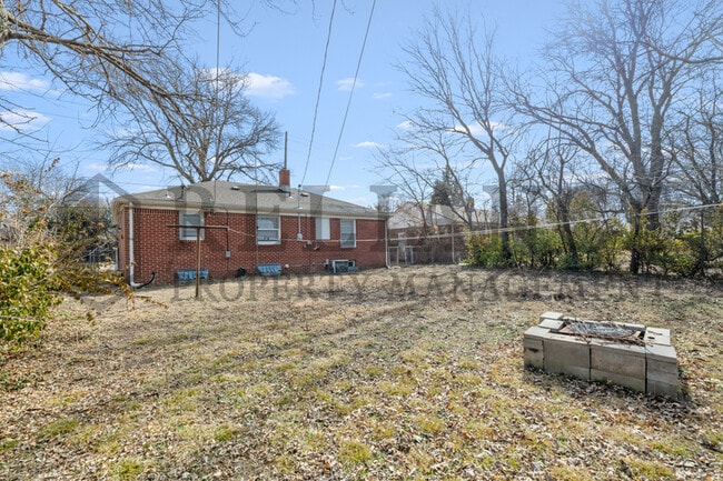 Building Photo - 363 N Woodlawn Blvd