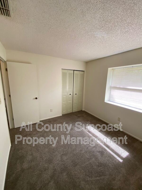 Building Photo - 519 E Curlew Pl