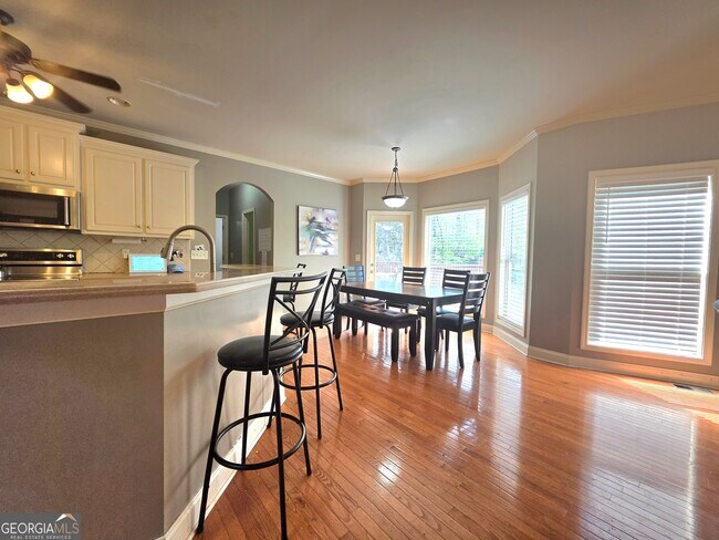 Building Photo - 94 Courtland Dr