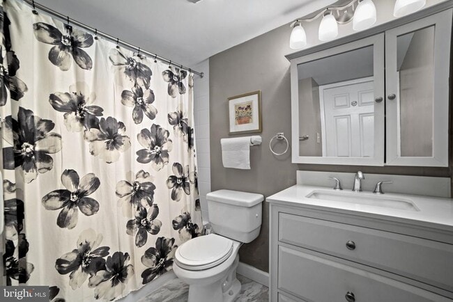 Building Photo - 1058 Norwood Ct