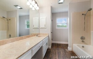 Building Photo - 214 Crystal