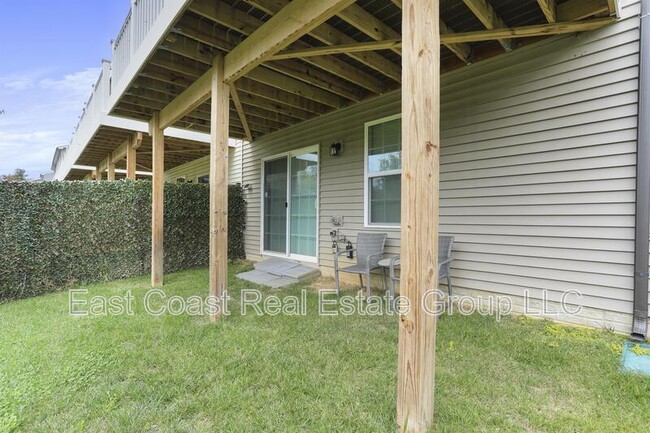 Building Photo - 1716 Atlas Dr