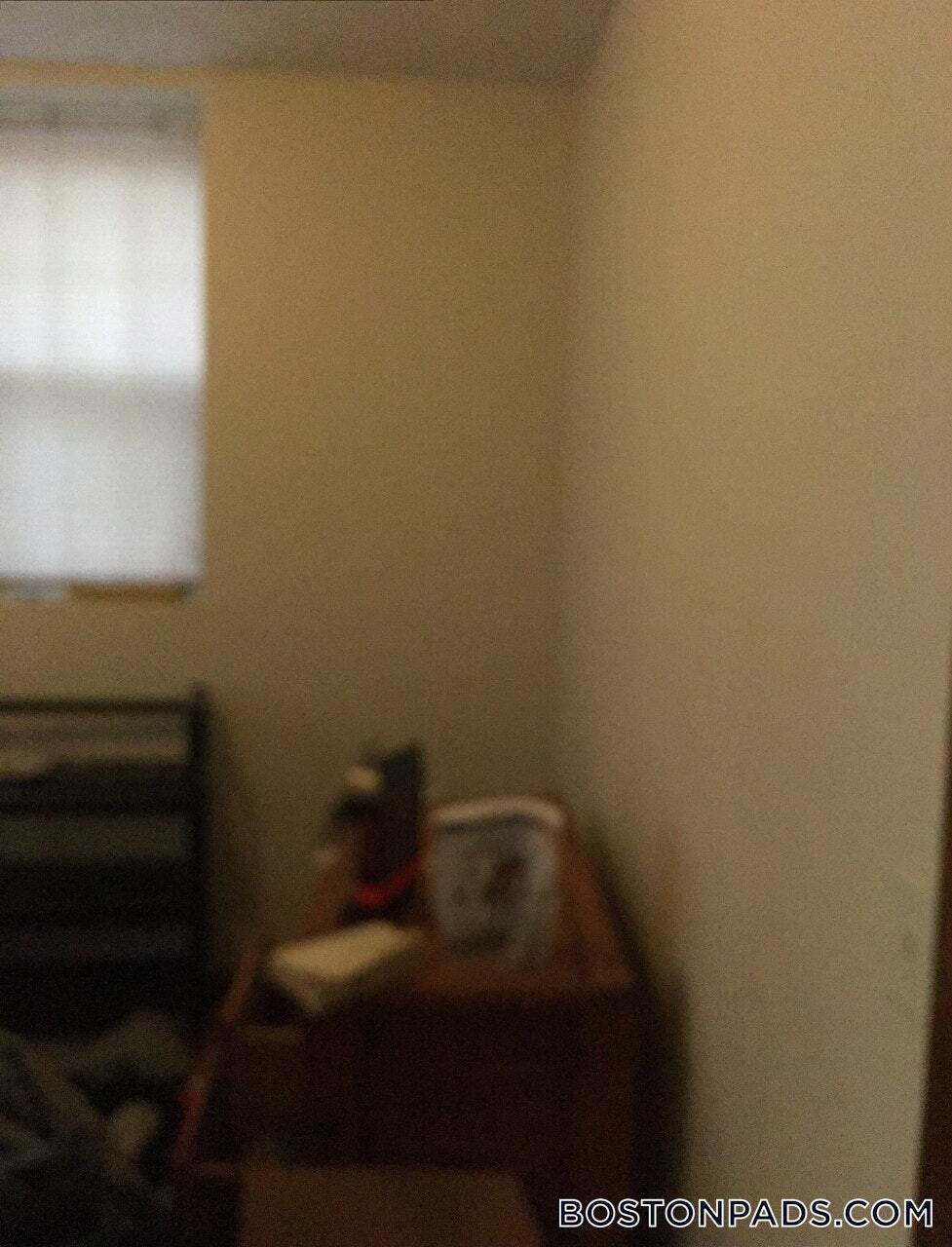 Building Photo - 115 St Stephen St