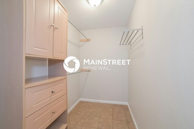 Building Photo - 4 Bedroom Pet-Friendly Home in Peoria, AZ with Main Street Renewal