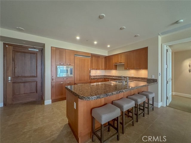 Building Photo - 5068 Scholarship