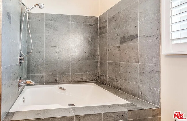 Building Photo - 2515 Euclid St