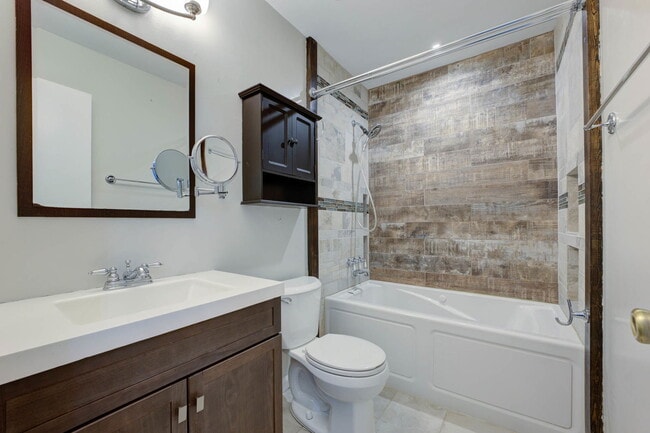 Building Photo - 8042 Nova Ct