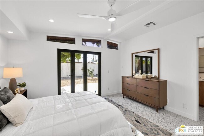 Building Photo - 40851 Bob Hope Dr