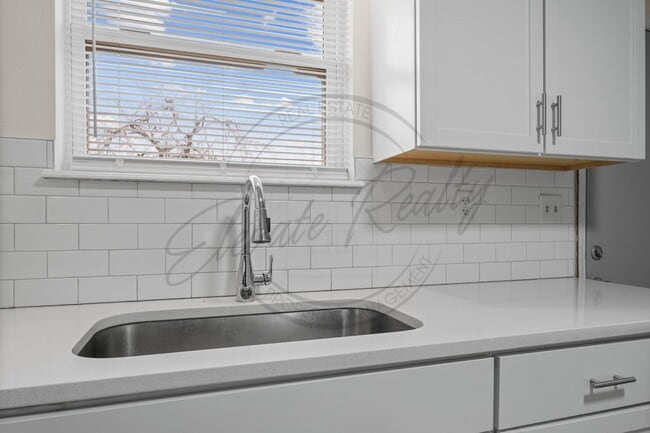 Building Photo - Beautifully updated 2-bedroom, 1-bath first-floor duplex in the heart of Hermitage (ON SPECIAL)!