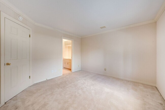 Building Photo - Luxury Custom Home in Folsom with Pool, 3-Car Garage & 4,300+ Sq Ft!