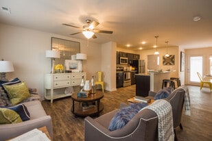 Building Photo - 271 Cane View Trl