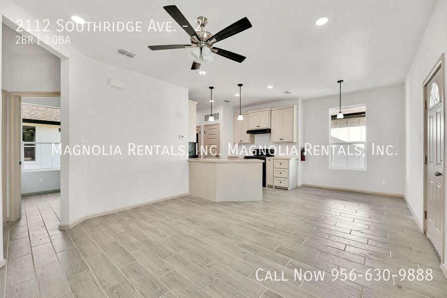 Building Photo - 2112 Southridge Ave