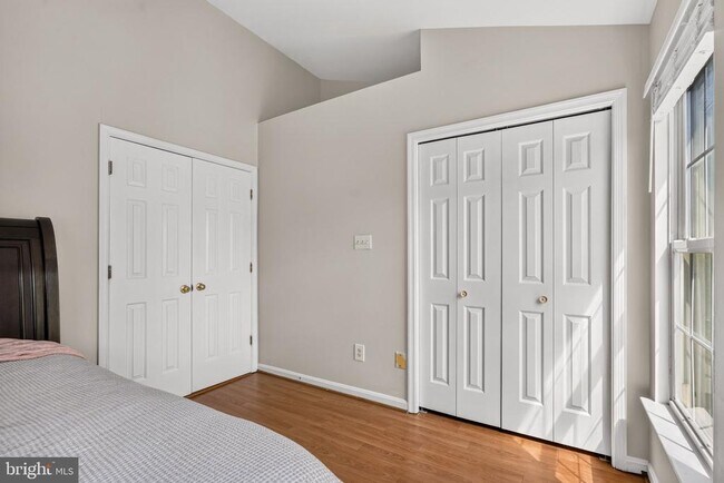 Building Photo - 45547 Hutchens Square