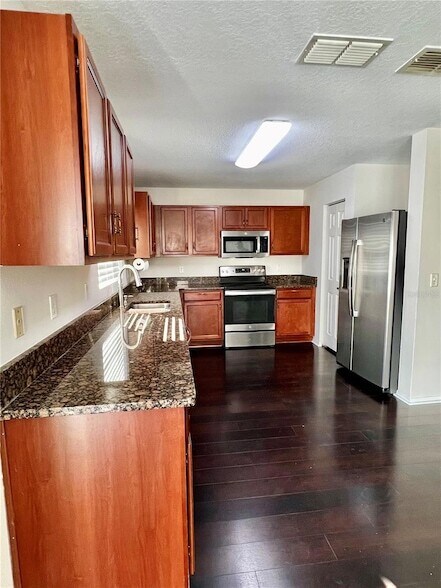 Building Photo - 18916 Randall Pl