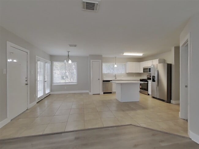 Building Photo - 18835 Atasca Oaks Dr