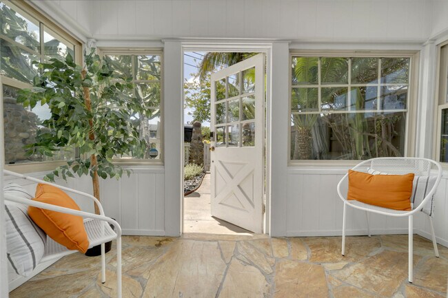 Building Photo - 1072 Johnson Ave