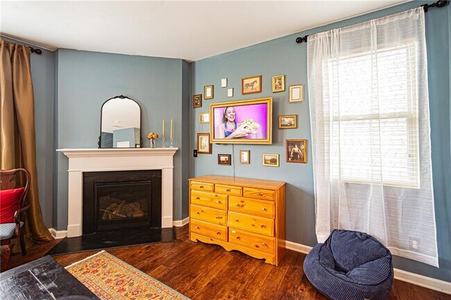 Building Photo - 305 Thimbleberry Dr