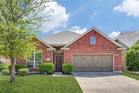 Building Photo - 2712 Cole Castle Dr