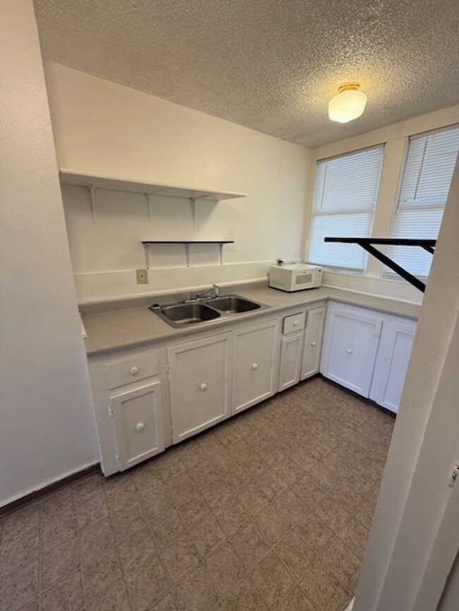 Building Photo - Weatherford-PM-024-0231-1017