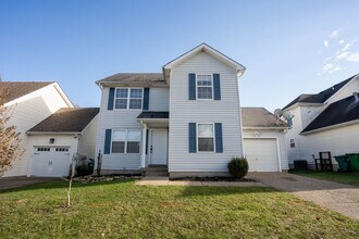 Building Photo - Spacious 3 Bedroom Home – Move-In Ready!