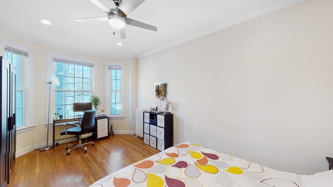 Building Photo - Cozy Allston 1 Bed